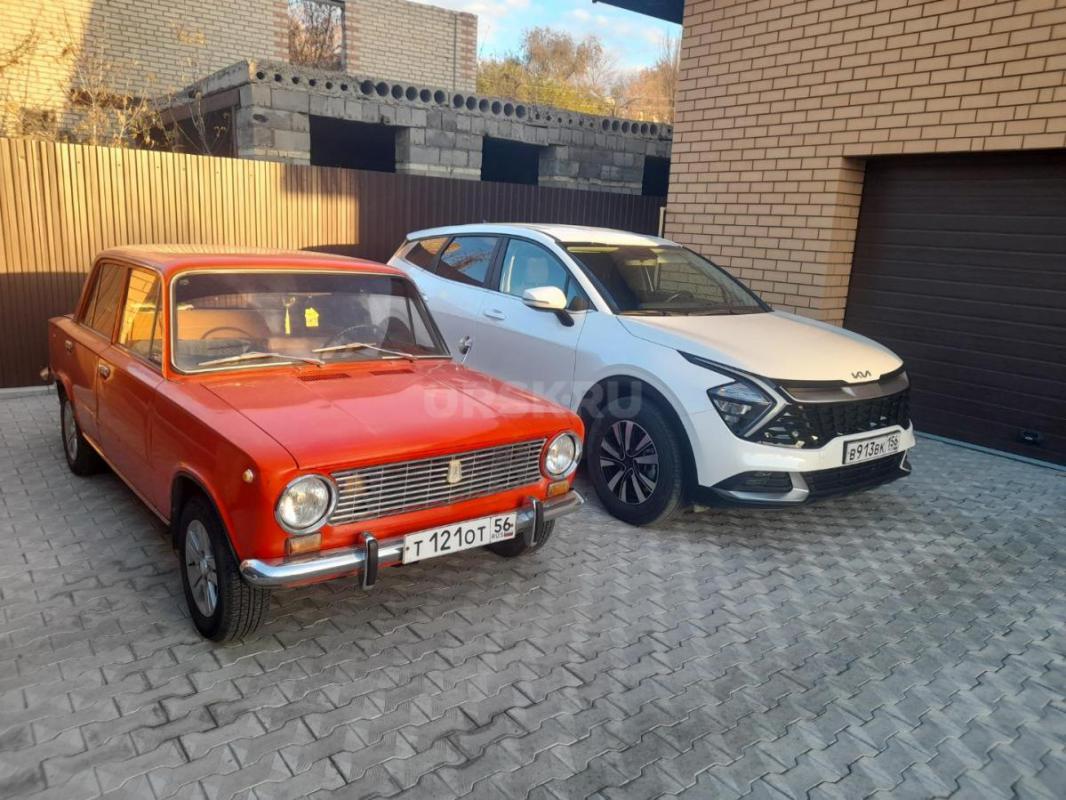 Продам ваз 2101 в хорлшем состоянии в родной краске раритет все родное  вместе с красивыми зеркальны - Орск