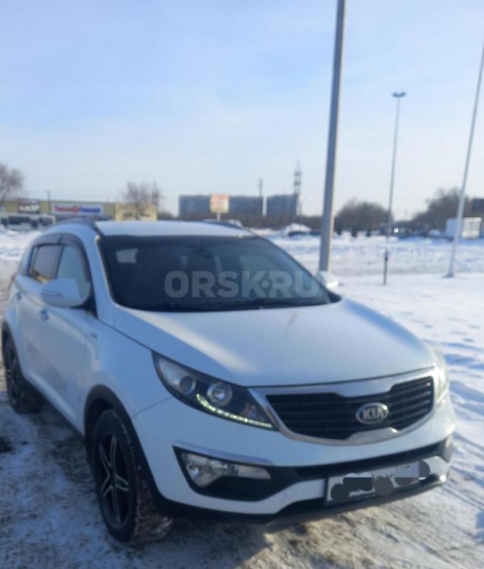 Продам кия спортейдж 3 2013 год зима лето на дисках газ вписан автозапуск новый акум климат круиз . - Орск