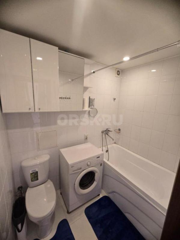 Продаётся шикарная 3-комнатная квартира по адресу: пр. - Орск