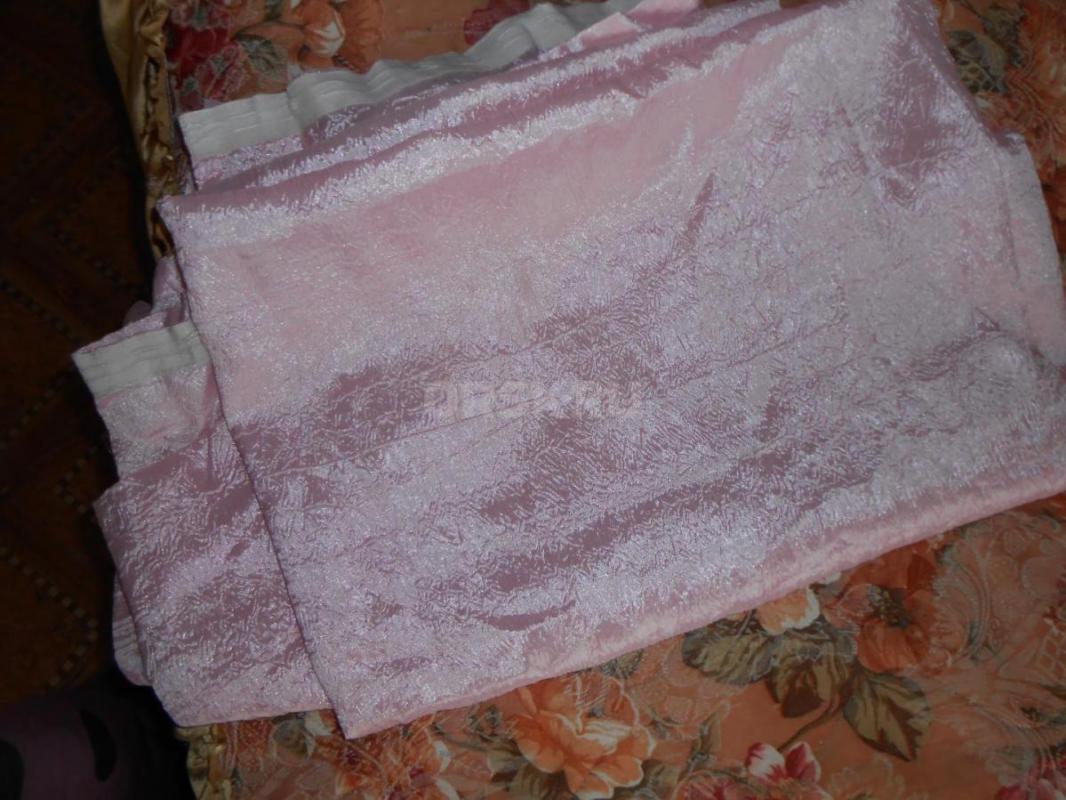 ковер 2х3    люстра  500 руб покрывало на  2х спалку щторы розовые с ламбрекеном - Орск