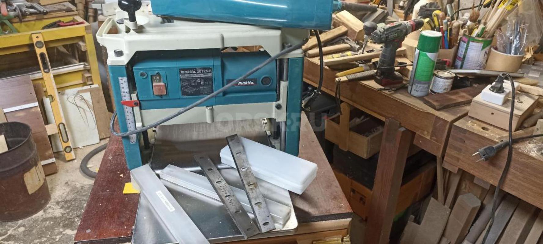 Рейсмус МАКИТА 2012nb в комплекте с ножами ,которые можно затачивать,в отличном состоянии - Орск