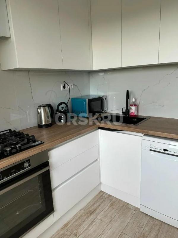 Сдам 1 комнатную квартиру с мебелью и техникой на ул. - Орск