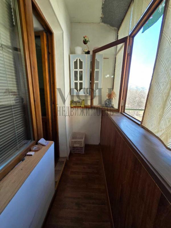 Продаётся замечательная тёплая квартира улучшенной планировки, расположенная по адресу: Просвещения, - Орск