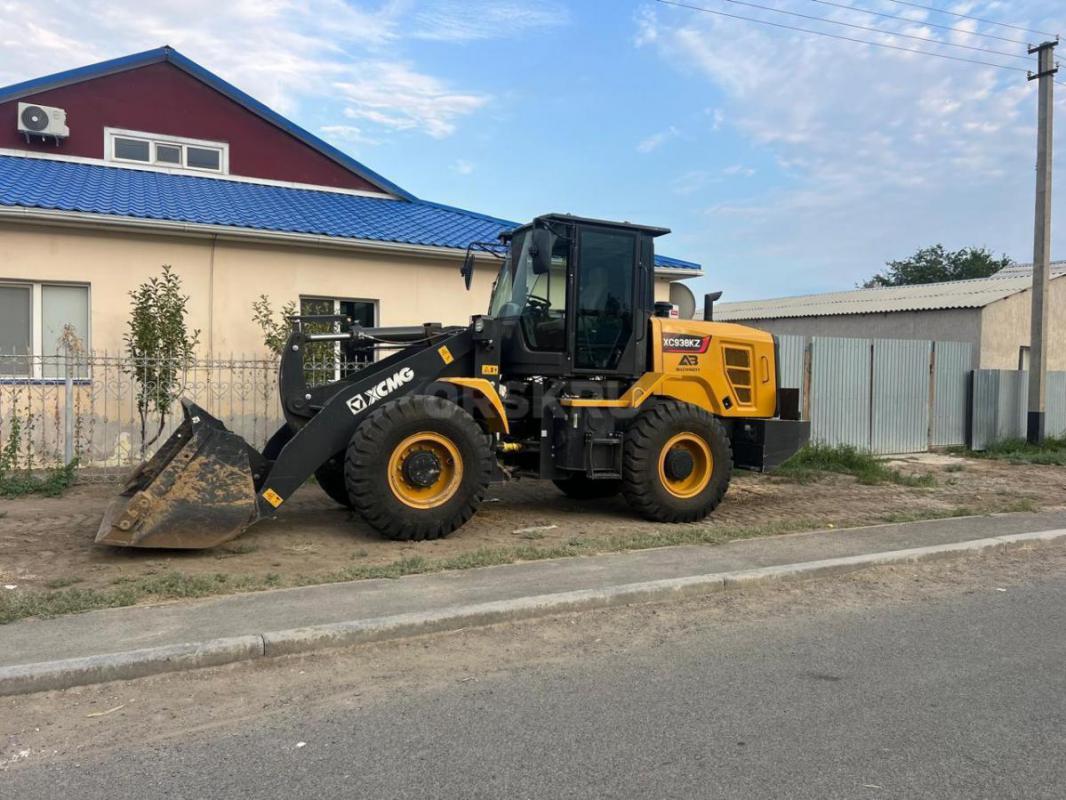 Продам фронтальный погрузчики все вопросы по телефону звоните 89228677707 - Орск