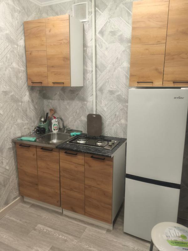 Сдам посуточно 1 ком квартиру, всё необходимое в квартире есть - Новотроицк