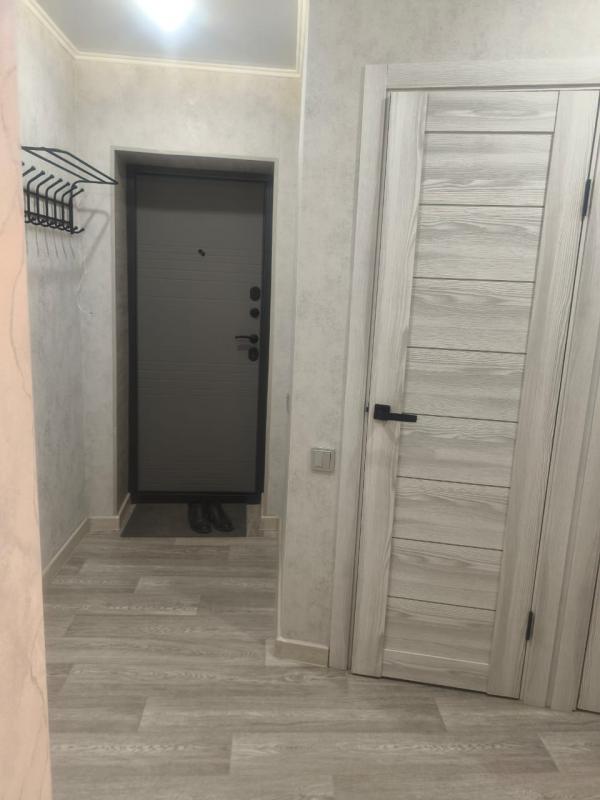 Сдам посуточно 1 ком квартиру, всё необходимое в квартире есть - Новотроицк