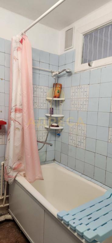 Продается трехкомнатная квартира!📍 Расположение: Удобный первый этаж. - Оренбург