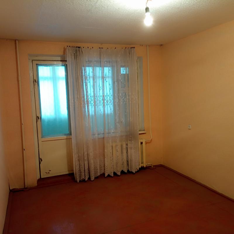 Продаю 1-комнатную улучшенную в экологически чистом районе,  с видом на горы, в квартире требуется р - Новотроицк