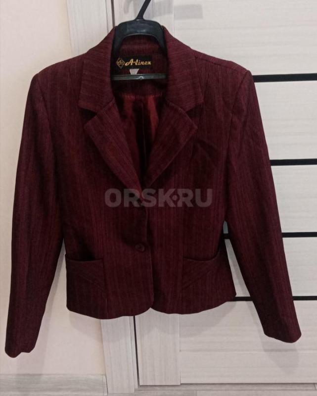 Куртки, пальто, пиджаки, свитера, кофты, платья размеры 42,44,46, в связи с переездом - Орск