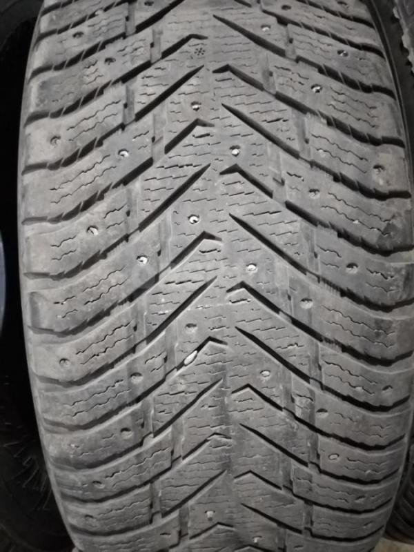 Продам комплект зиней резины б /у ходил один сезон. - Новотроицк