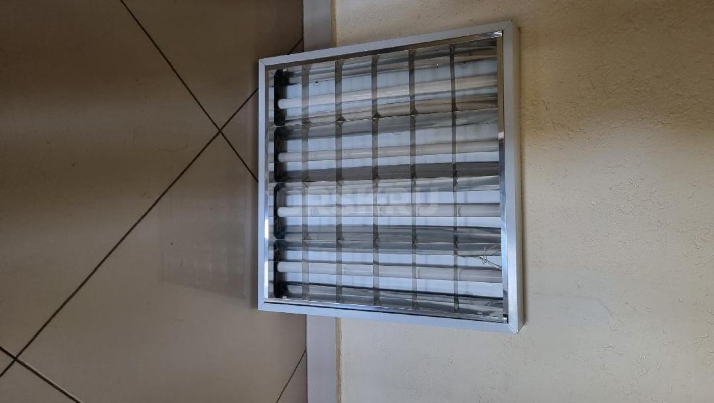 Продам два светильника с лампами работают отлично! 250 руб за 1 штуку - Орск