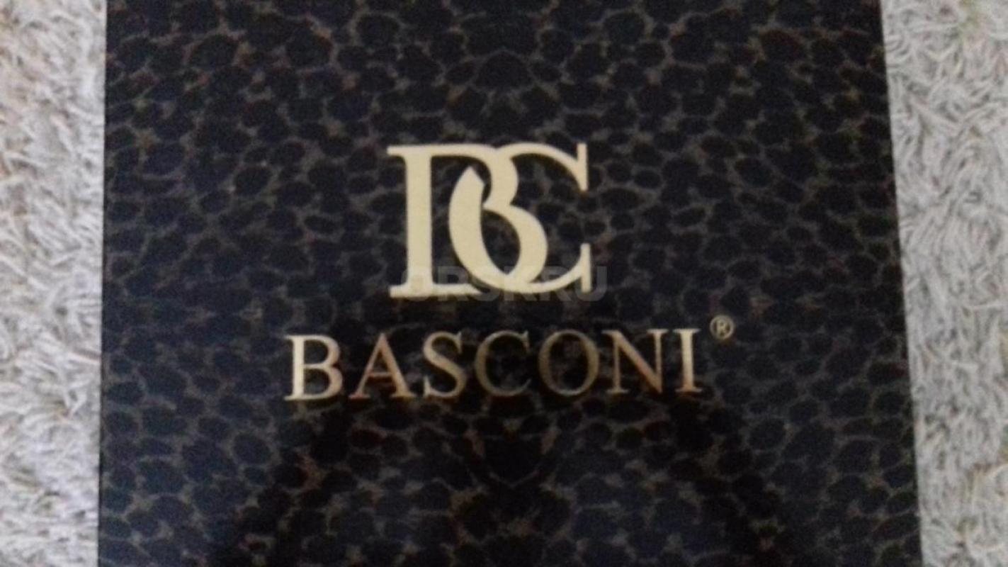 Продам: 
Сапоги зелёные,нат. - Орск