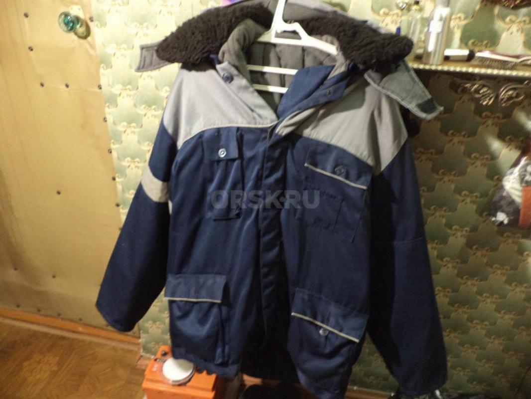 Куртка тёплая жд. с капюшоном бу. 1000р. - Орск