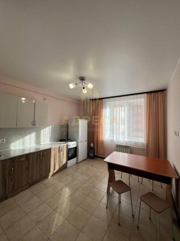 Предлагаем вашему вниманию просторную и уютную двухкомнатную квартиру площадью 59,6 кв. - Оренбург