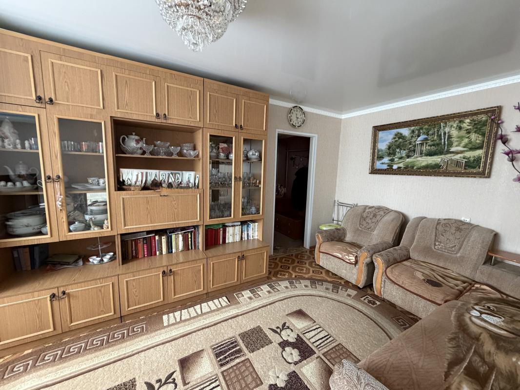 Продаётся двухкомнатная квартира на улице Винокурова 8а. - Новотроицк