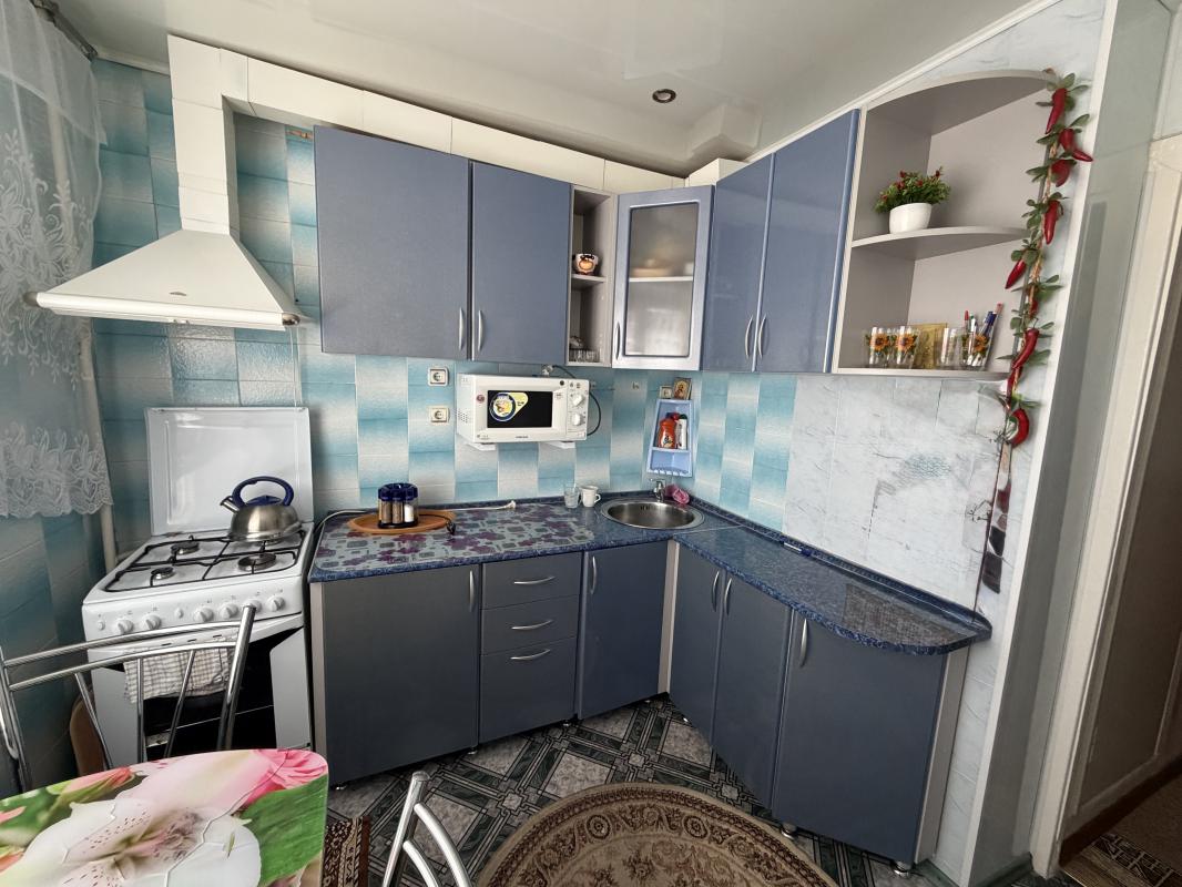 Продаётся двухкомнатная квартира на улице Винокурова 8а. - Новотроицк