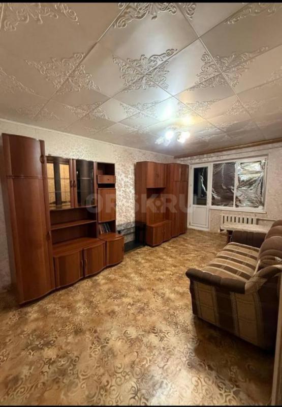 продается двухкомнатная квартира в центре пос. - Орск