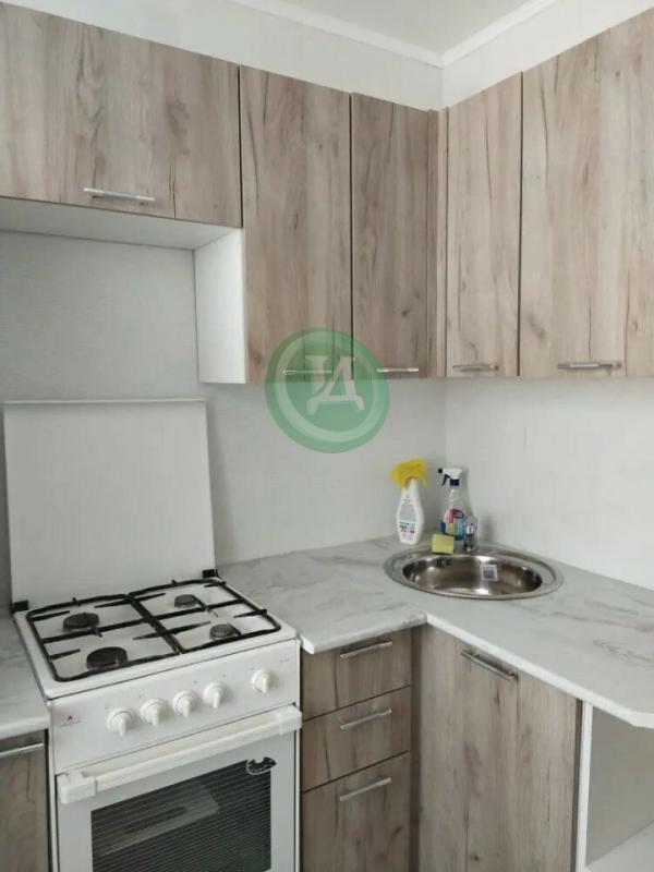 Продам 2-х комнатную квартиру, планировка -распашонка, комнаты раздельные. - Орск