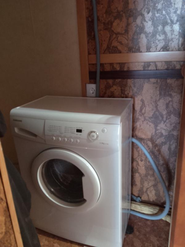 Сдам 2-х комнатную квартиру напротив трамвайного управления. - 