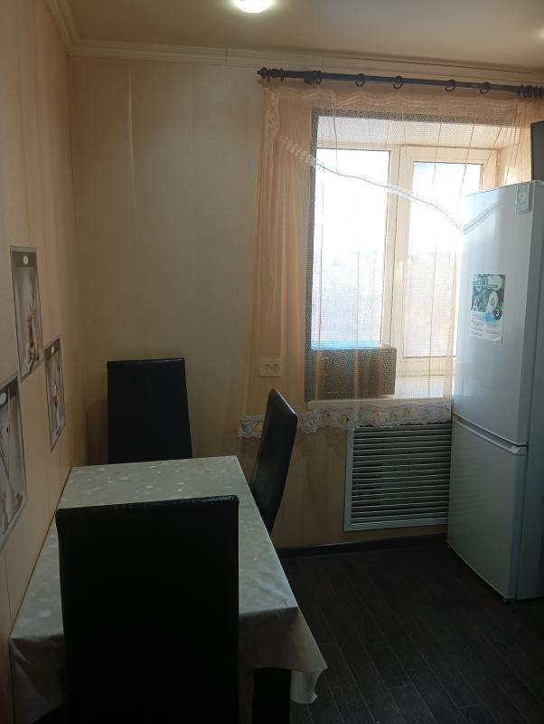 Продается 2- х комнатная квартира, улица Молодежная д.53 расположена на 4 этаже,угловая. - 