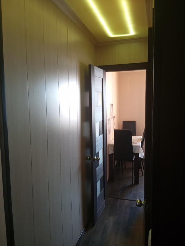 Продается 2- х комнатная квартира, улица Молодежная д.53 расположена на 4 этаже,угловая. - 