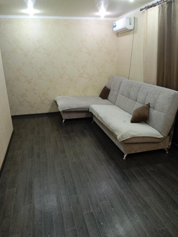 Продается 2- х комнатная квартира, улица Молодежная д.53 расположена на 4 этаже,угловая. - 