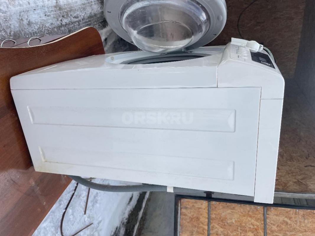 Стиральная машинка Zanussi, в рабочем состоянии, требует замены подшипников, доставка по городу БЕСП - Орск