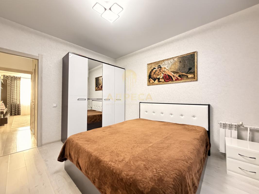 Продается квартира, полностью с ремонтом, расположенная на 17-м этаже монолитного дома. - Оренбург