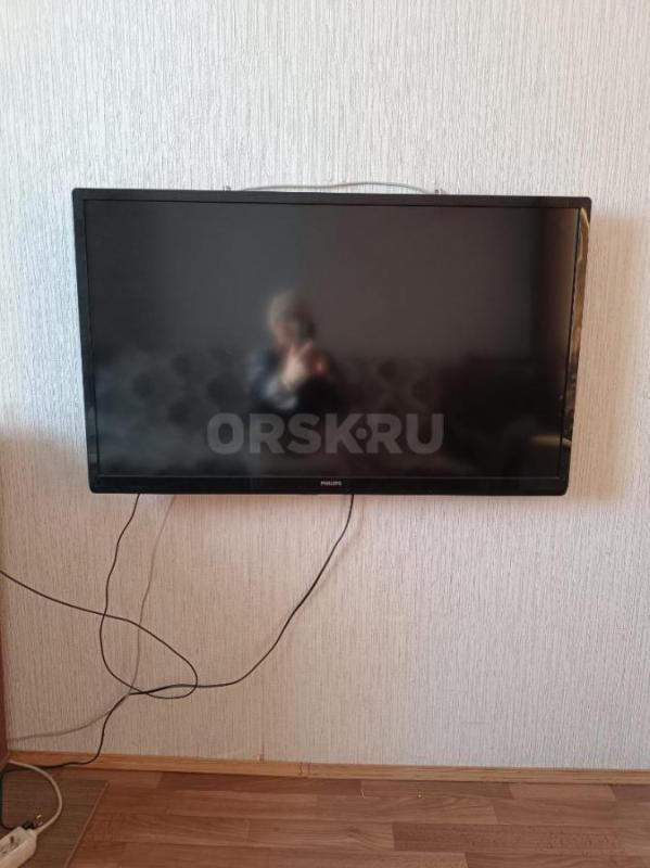 Телевизор Филипс , диагональ 41 дюйм, показывает хорошо. - Орск