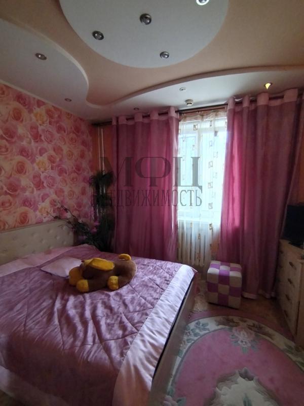 Предлагается к продаже отличная теплая и уютная 3-х комнатная квартира старого типа общей площадью 6 - Орск