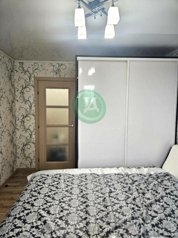 Продам 3-х комнатную квартиру улучшенной планировки по адресу: ул. - Орск