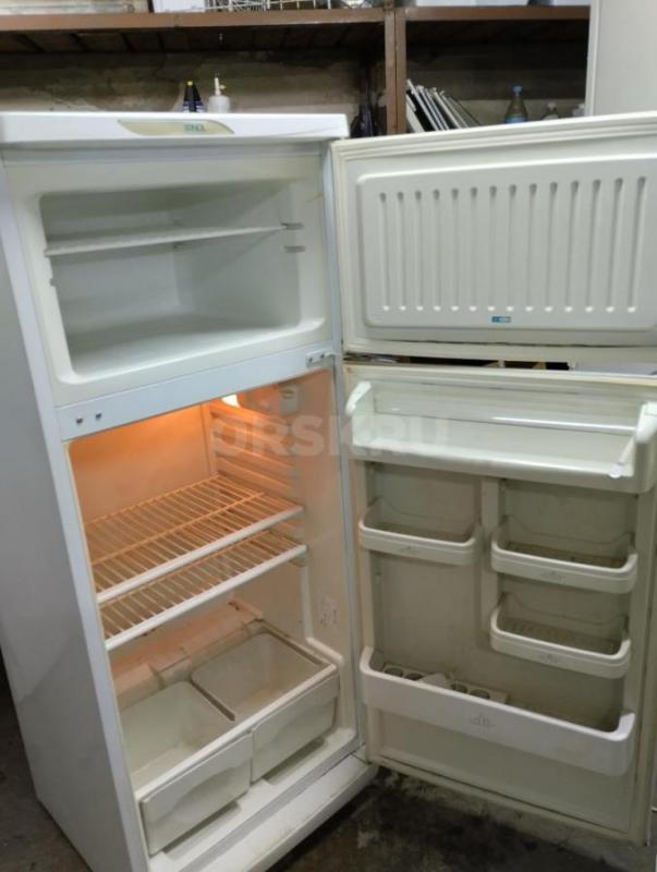 Продается холодильник  Стинол 242Q.002. - Новотроицк