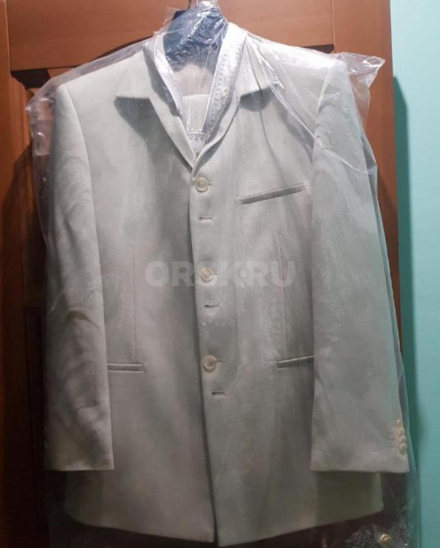 Продаются шикарные  мужские костюмы к выпускному или свадьбе 2022! - Орск