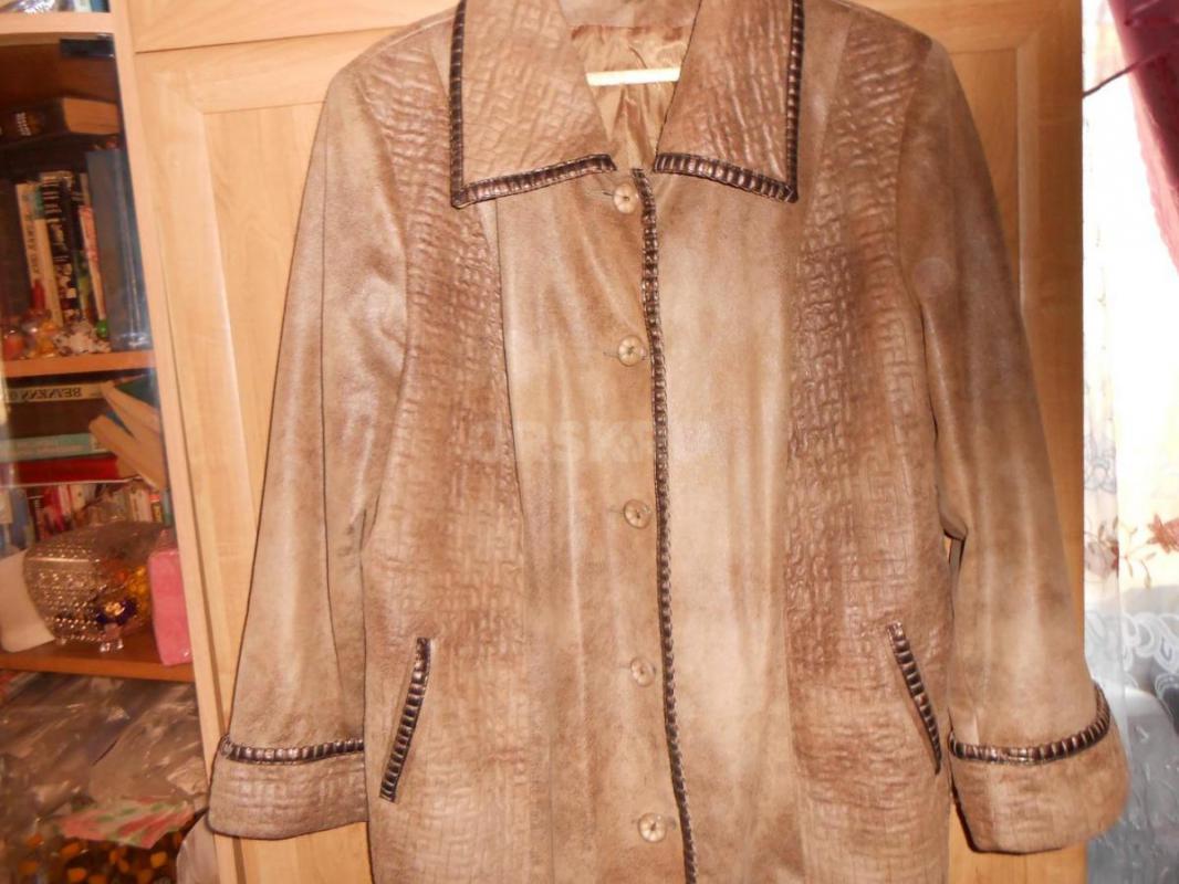 куртки  58 -60 размер  весна   ветровка  беретка-300 руб - Орск