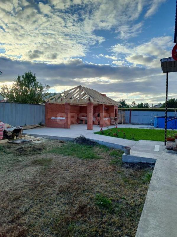 Строительство крыш, кровельные работы, установка водостока и снегазадержателей, 
Заборы из профлист - Орск