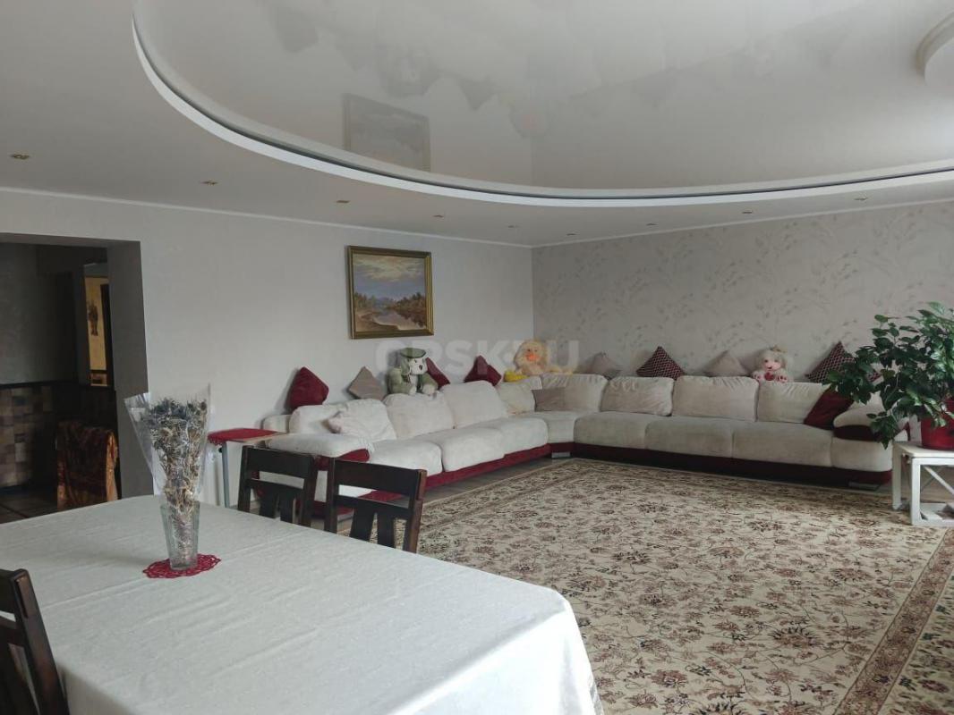 Продаётся уютный и просторный 2-х этажный жилой дом 213,4 кв. - Орск