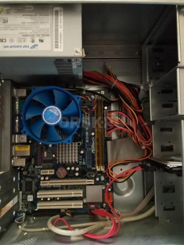 Продам системный блок в отличном состоянии: windows 10, 2-х ядерный,3-GB памяти, установлено много д - Орск