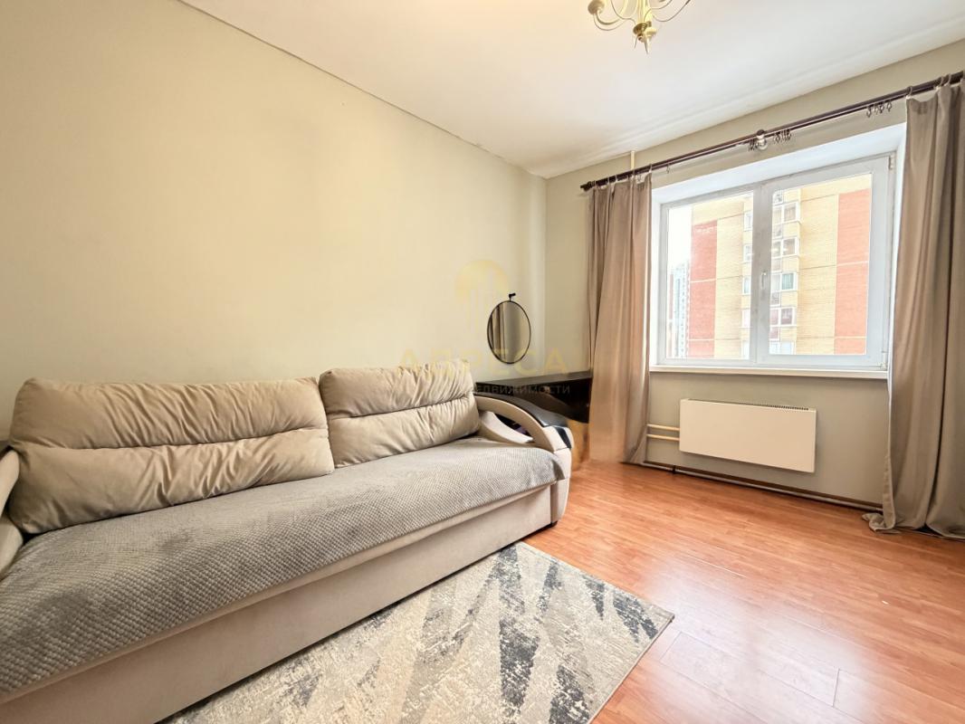 Продаётся тёплая, уютная квартира с удобной планировкой, общей площадью 67,6 кв. - Оренбург