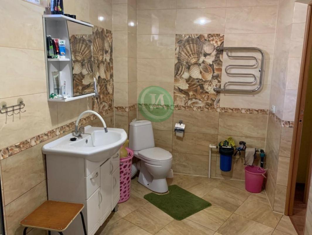 Продается уютный, двух этажный дом по ул. - Орск