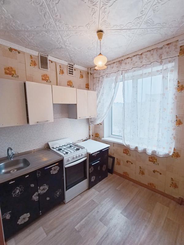 Продается 2х-комнатная квартира по адресу: улица Зеленая дом 65а. - Новотроицк