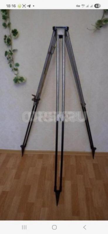 Куплю тренога от нивелира или теодолита металическими ножками за 1000рубл. - Орск