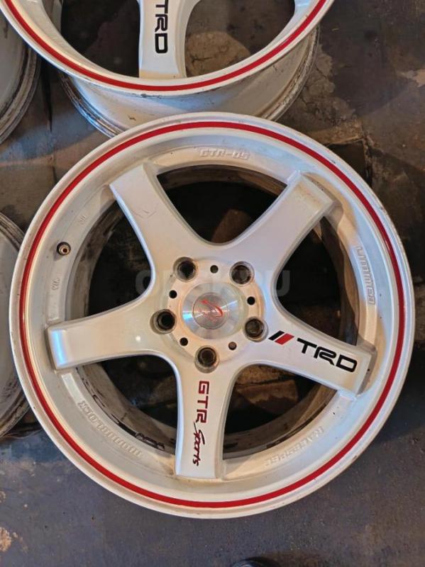 Продам легкосплавные диски Sakura производство Япония, очень лёгкие, размеры дисков:ширина 7, радиус - Орск