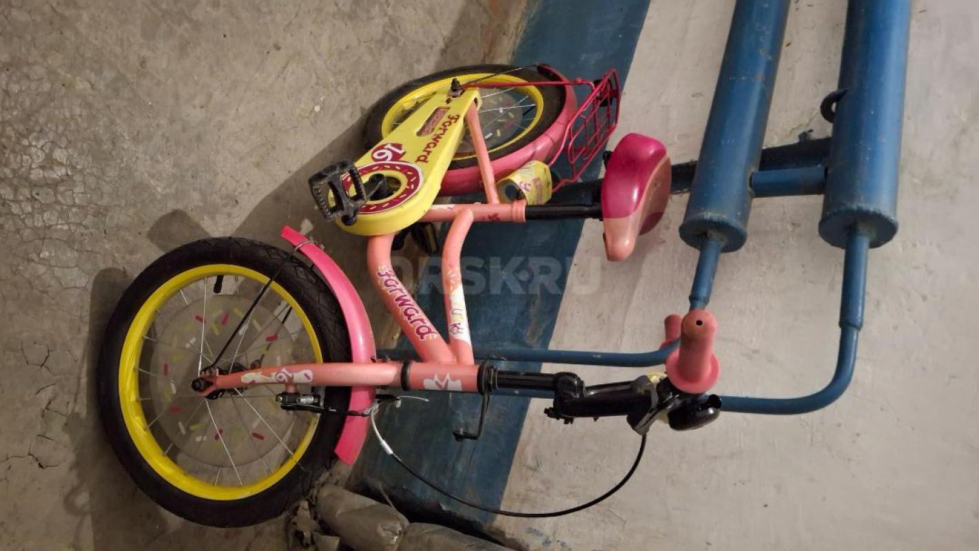 Продам велосипед детский для девочки , катались один сезон. - Орск