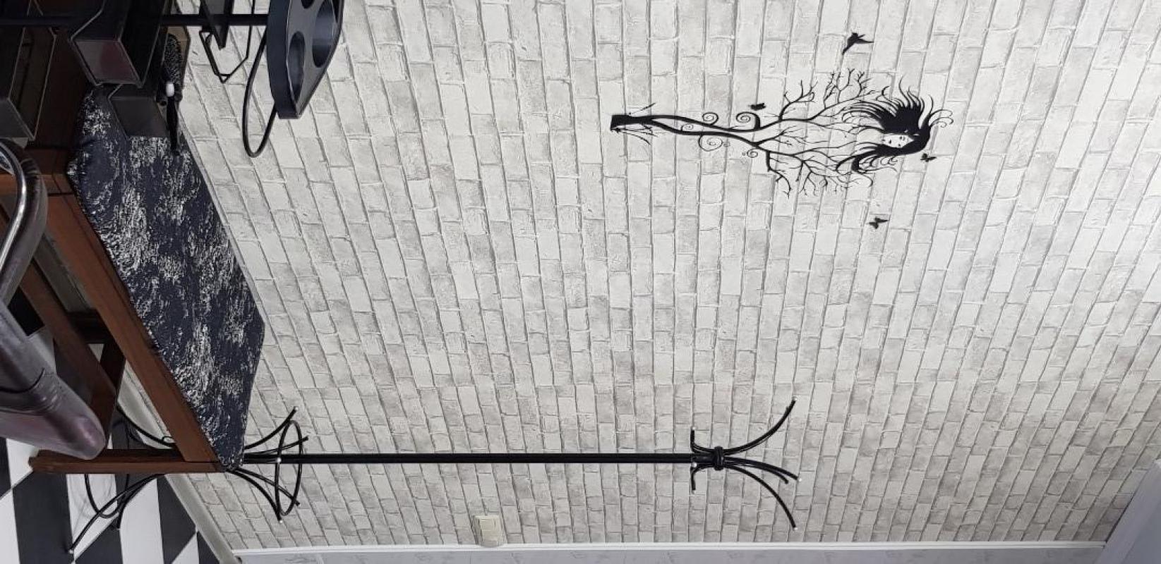 МЕСТО для ПАРИКМАХЕРА в салоне красоты на ДОБРОВОЛЬСКОГО (салон работает более 20 лет).. - Орск