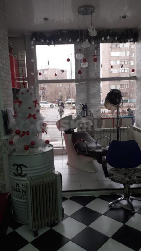 МЕСТО для ПАРИКМАХЕРА в салоне красоты на ДОБРОВОЛЬСКОГО (салон работает более 20 лет).. - Орск