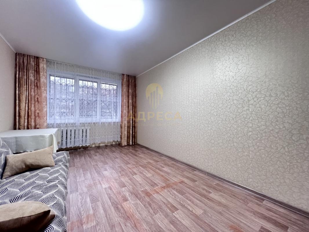 Продаётся просторная 3-х комнатная квартира на 1 этаже 5-ти этажного дома - РОМАШКА!!! - Оренбург