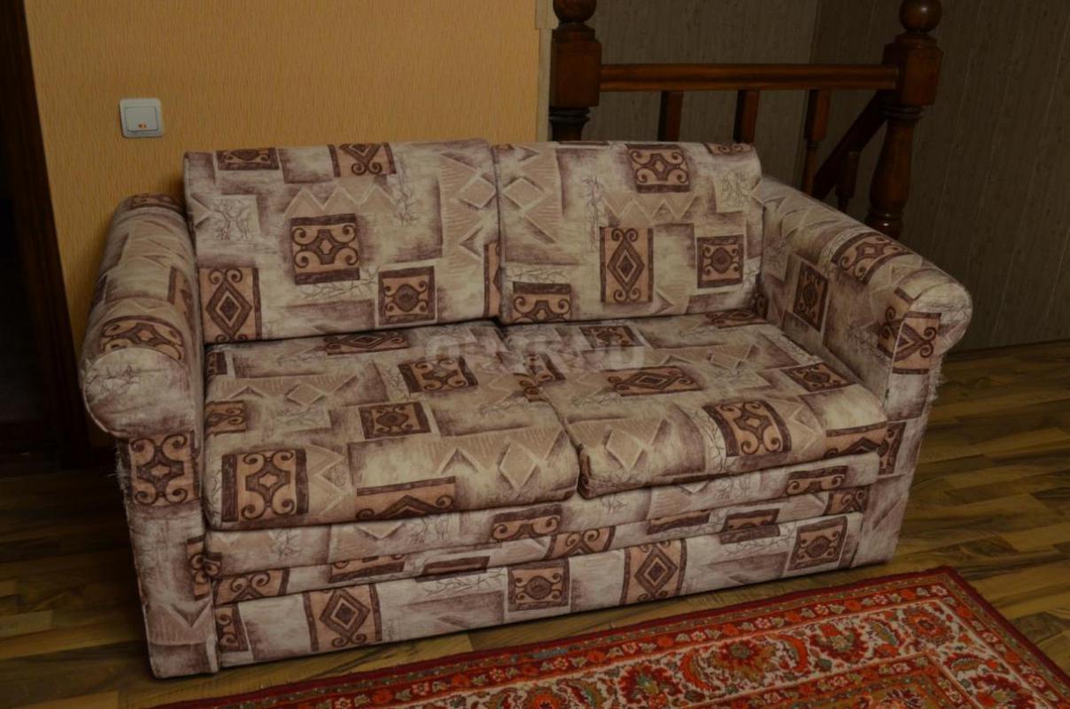 Продам диван . - Гай
