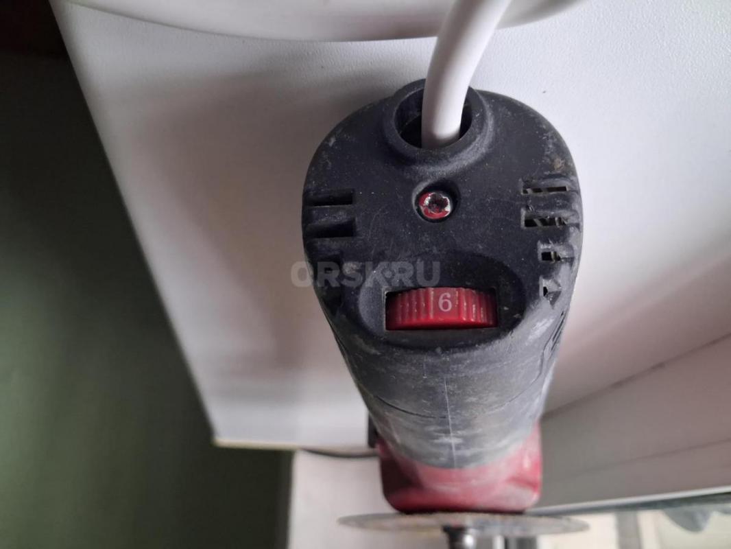 УШМ 125 Зубр с регулировкой скорости в хорошем состоянии, заменен только шнур на морозостойкий не ло - Орск