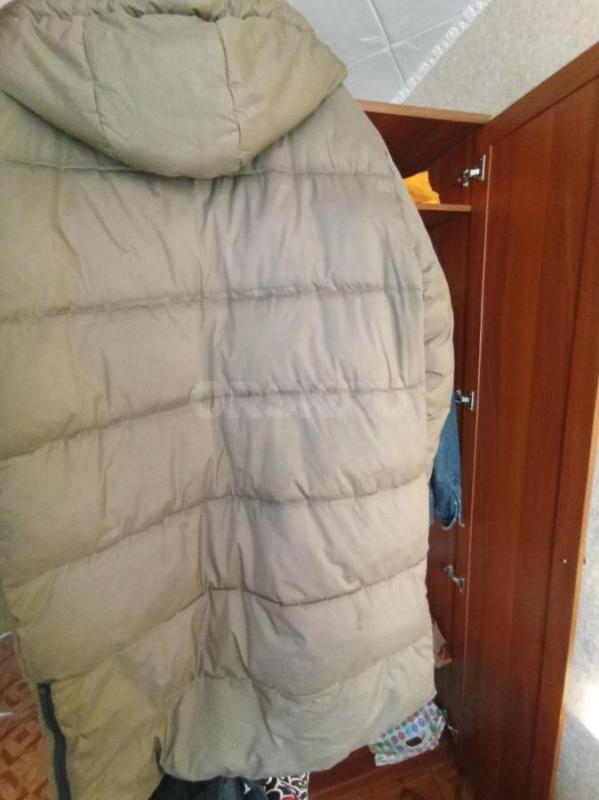 Пуховик в отличном состоянии 52 размер, цена в связи с переездом, есть еще вещи хорошего качества, з - Орск