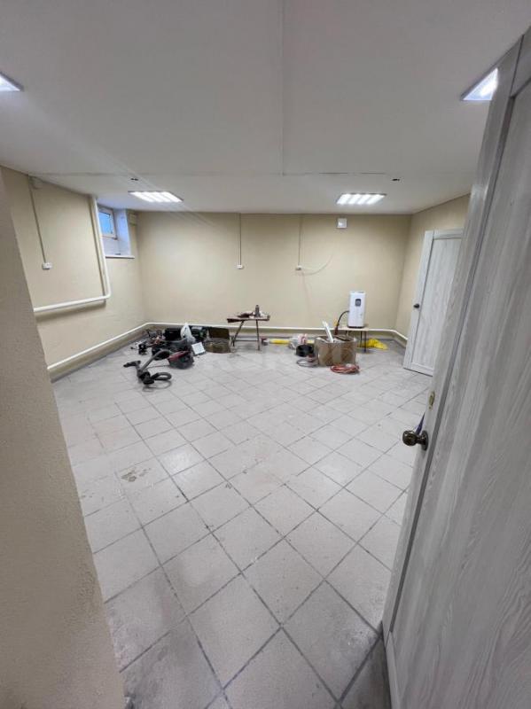 Сдаются помещения на цокольном этаже в 6МКР,хороший пеший и авто трафик - Орск